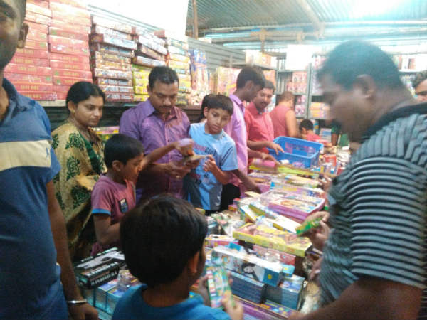 ಎಲ್ಲೆಲ್ಲಿ ಪಟಾಕಿ ಮಳಿಗೆಗಳಿವೆ?