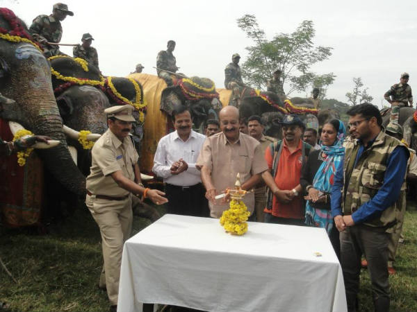 ಆನೆ ಹಬ್ಬಕ್ಕೆ ಚಾಲನೆ ನೀಡಿದ ಎಂ.ಸಿ.ನಾಣಯ್ಯ