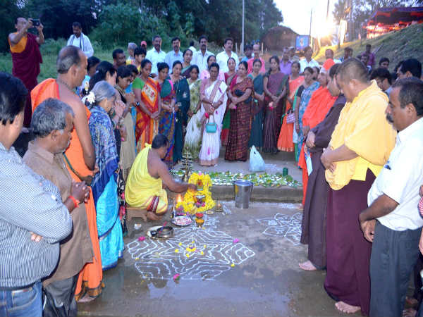 ಕಾವೇರಿ ಮಾತೆಗೆ ಪೂಜೆ ಕಾವೇರಿ ಮಾತೆಗೆ ಪೂಜೆ
