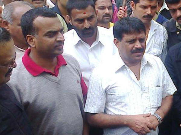 ಕುಟುಂಬದ ವಿಚಾರ ಪ್ರಸ್ತಾಪಿಸಿದ ಅಪ್ಪಚ್ಚು ರಂಜನ್ ಕುಟುಂಬದ ವಿಚಾರ ಪ್ರಸ್ತಾಪಿಸಿದ ಅಪ್ಪಚ್ಚು ರಂಜನ್