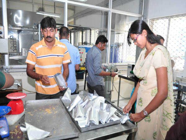 ಮೈಸೂರಿನ ಮತ್ತೆ ಯಾವ ಸಂಸ್ಥೆ ಚೆನ್ನೈಗೆ ಆಹಾರ ಕಳುಹಿಸಿಕೊಟ್ಟಿದೆ?