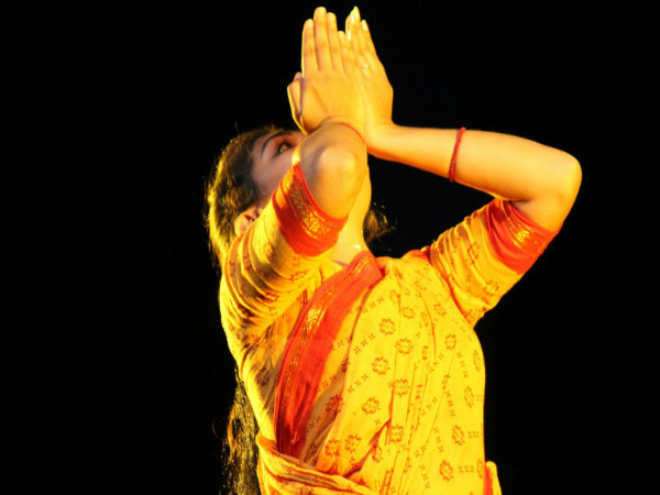 Bengaluru Anavarana trust organizes Mythili drama at Bengaluru Bengaluru Anavarana trust organizes Mythili drama at Bengaluru
