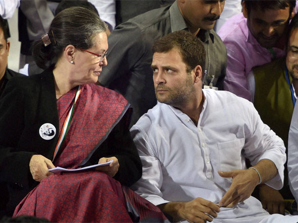 ಕೇಸಿನಿಂದ ಕ್ಲೀನ್ ಚಿಟ್ ಪಡೆಯಲು ಹೋರಾಟ ನಡೆಸಲಿ