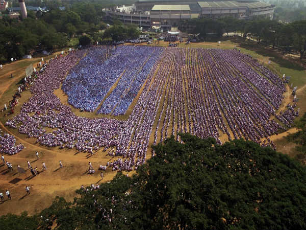 ದುಬೈ ವಿದ್ಯಾರ್ಥಿಗಳು ಹಿಂದೆ ಯಾವ ಗಿನ್ನೆಸ್ ದಾಖಲೆ ಮಾಡಿದ್ದರು?