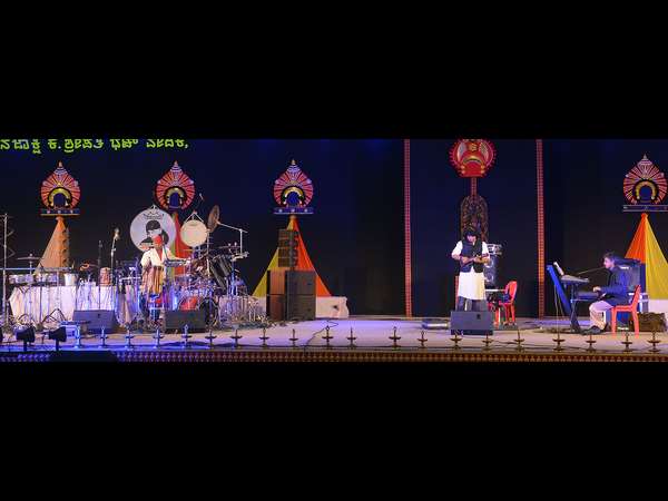 ವಿಷಮ ತಾಳಗಳ ನಡುವೆ ಆಟ