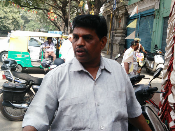 ಕಳ್ಳರಿಗೆ ಪಾಸ್ ಕೊಟ್ಟಂತೆ