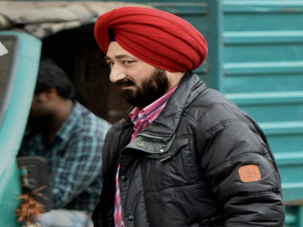 ಸಲ್ವಿಂದರ್ ಸಿಂಗ್ ನ ಓರೆ ನೋಟ