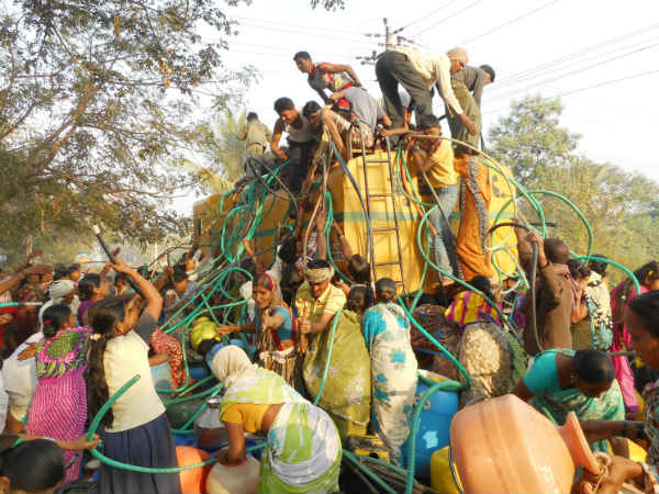 ಟ್ಯಾಂಕರ್ ನೀರು ಸರಿಯಾಗಿ ಕೊಡುತ್ತಿಲ್ಲ