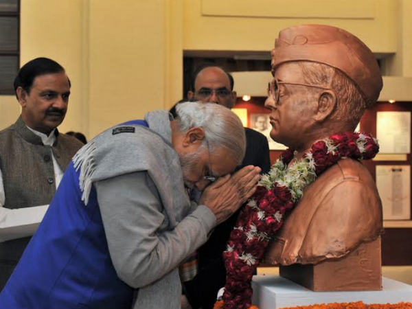 ನೇತಾಜಿ 100 ರಹಸ್ಯ ದಾಖಲೆ ಬಿಡುಗಡೆ