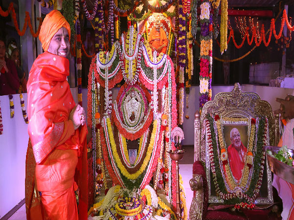 ಸಂಯಮೀಂದ್ರ ಶ್ರೀಗಳ ಅಶೀರ್ವಚನ ಸಂಯಮೀಂದ್ರ ಶ್ರೀಗಳ ಅಶೀರ್ವಚನ