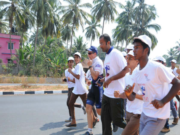 Former Australian MP begin Marathon from Kanyakumari for education of the indian girl child 
