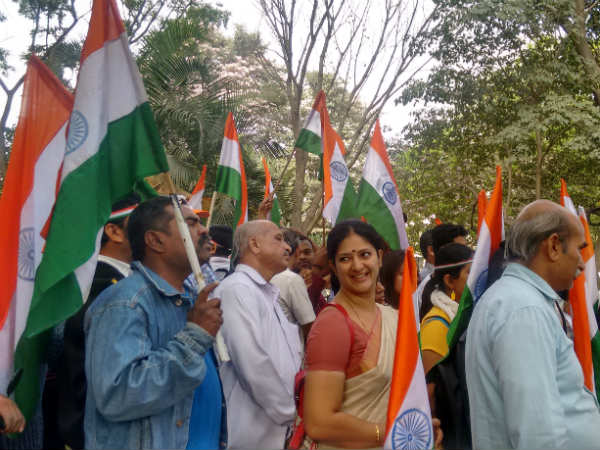 ದೇಶಕ್ಕಾಗಿ ಹೋರಾಟ