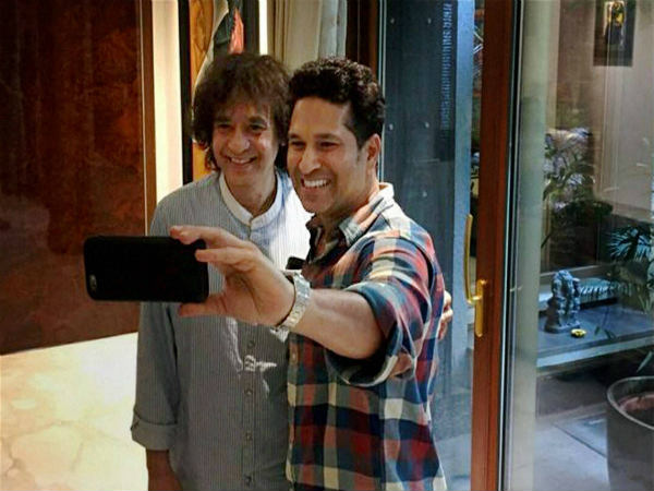 ಸಚಿನ್ ತೆಗೆದುಕೊಂಡ ಸೆಲ್ಫೀ ಸಚಿನ್ ತೆಗೆದುಕೊಂಡ ಸೆಲ್ಫೀ