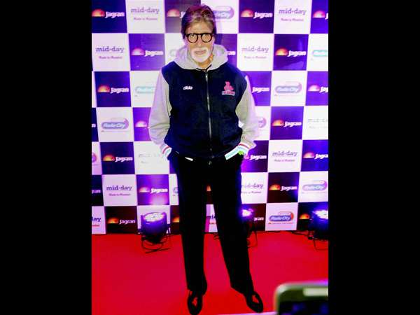 ಅಮಿತಾಬ್ ಬಚ್ಚನ್ ಹೆಸರಿನಲ್ಲಿ ದೇಗುಲ ಅಮಿತಾಬ್ ಬಚ್ಚನ್ ಹೆಸರಿನಲ್ಲಿ ದೇಗುಲ