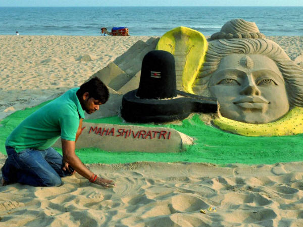 ಪುರಿಯಲ್ಲಿ ಮರಳುಶಿಲ್ಪದಲ್ಲಿ ಶಿವ