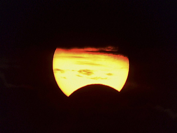 ಚೆನ್ನೈನಲ್ಲಿ ಸೂರ್ಯಗ್ರಹಣ