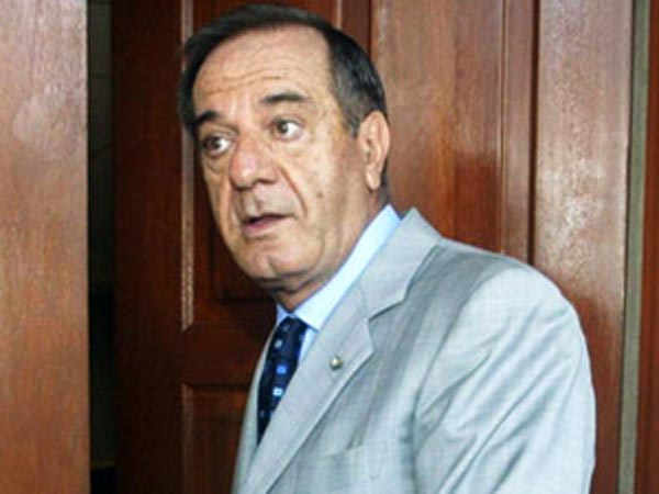  ಒಟ್ಟಾವಿಯೋ ಕ್ವಟ್ರೋಚಿ, ಕಾಂಗ್ರೆಸ್ (1990)