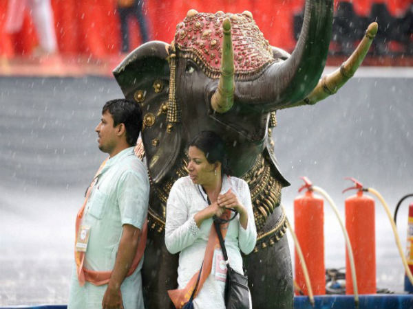 ಉತ್ಸವಕ್ಕೆ ಮಳೆಯ ಮೆರುಗು