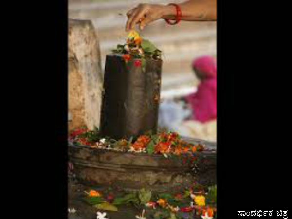 800 ವರ್ಷಗಳ ಹಿ೦ದಿನ ಶಿವಲಿ೦ಗ