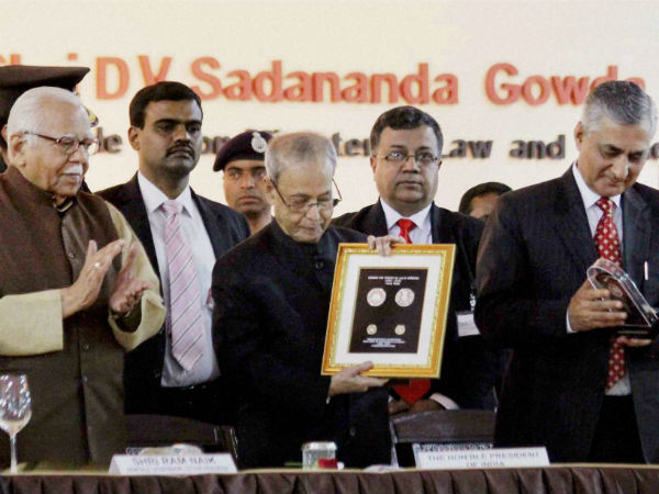 10 ರೂ ನಾಣ್ಯಗಳು