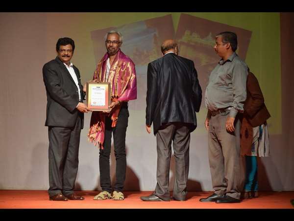 ಸಂಶೋಧನಾತ್ಮಕ ಲೇಖಕ ಯೋಗೀಶ್ ಮಾಸ್ಟರ್