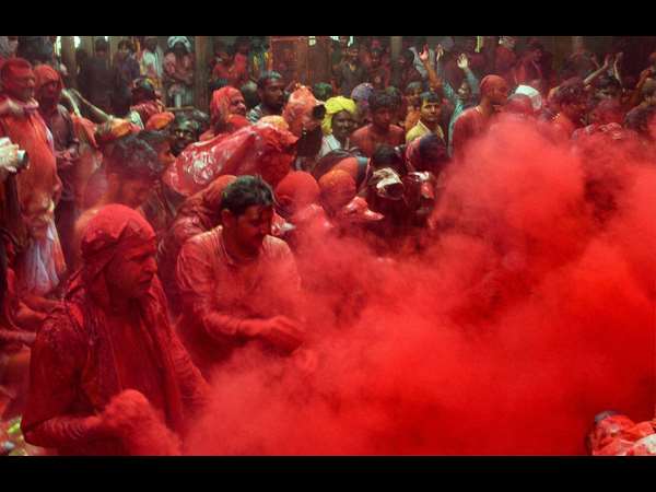 ಲಾಠ್ಮಾರ್ ಹೋಳಿ ಎಲ್ಲಿ ಪ್ರಸಿದ್ಧ?