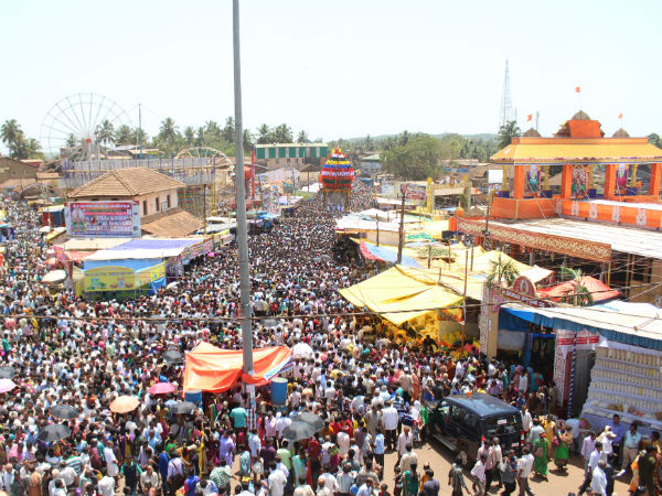 ದೇವಾಲಯದಿಂದ ಹೊರಟ ಅಮ್ಮ