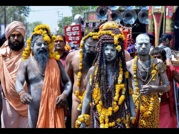 ಸಾಧುಗಳಿಗೆ ನಮನ