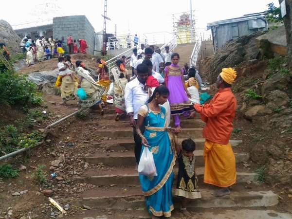 ಊಟ ನೀರಿಗಾಗಿಯೂ ಪರದಾಟ ತಪ್ಪಿಲ್ಲ