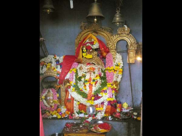 ಉತ್ಸವ ಮೂರ್ತಿಗೆ ಬೇರೆಡೆ ಪೂಜೆ