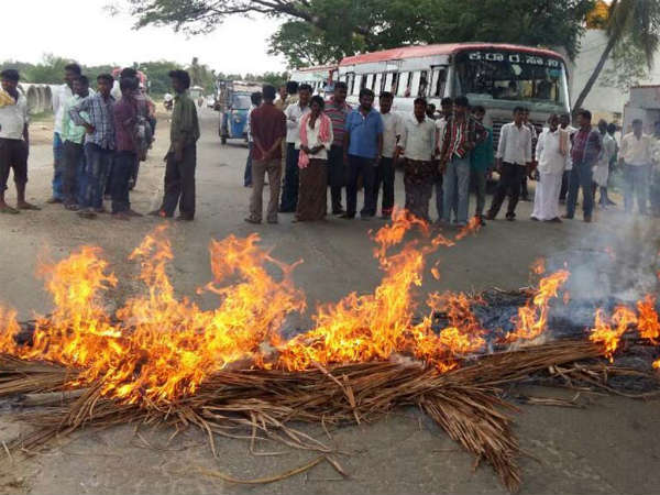 Ambarish fan tries to commit suicide in Mandya