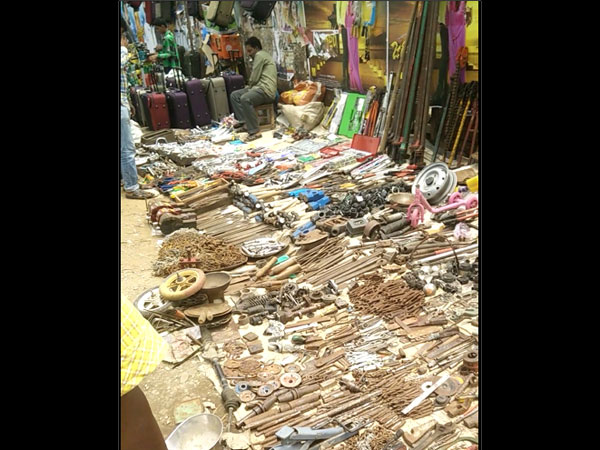 Bengaluru Sunday Bazar round-up: From bolt to AC, can buy anything in one street