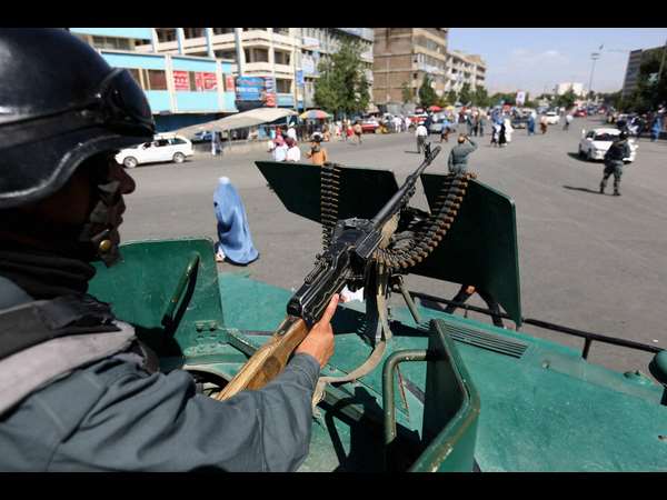 ಅಫ್ಘಾನಿಸ್ತಾನದಲ್ಲಿ ಬಿಗಿ ಭದ್ರತೆ ನಡುವೆ ಜನ ಸಂಚಾರ