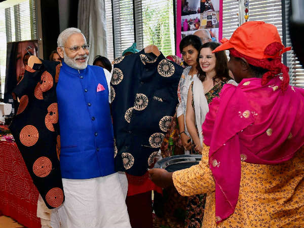 ಸೋಲಾರ್ ಮಮಾಸ್ ಭೇಟಿ