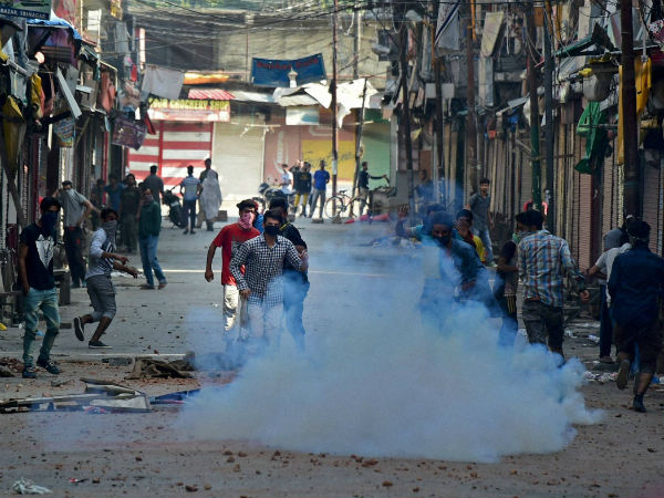 ನಿಯಂತ್ರಣಕ್ಕೆ ಬಾರದ ಪರಿಸ್ಥಿತಿ