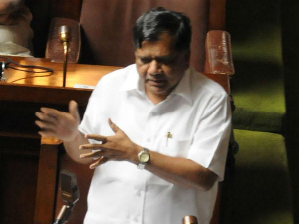 'ನೈತಿಕ ಹೊಣೆ ಹೊತ್ತು ರಾಜೀನಾಮೆ ನೀಡಲಿ'