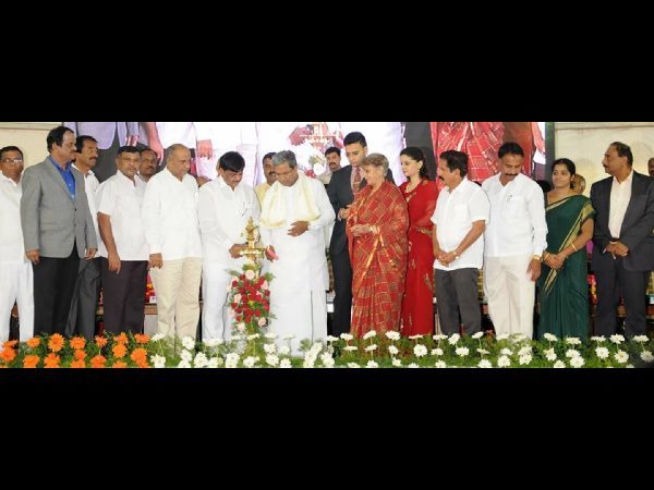 ಅನಾವರಣ ಮಾಡಿದ ಸಿದ್ದರಾಮಯ್ಯ