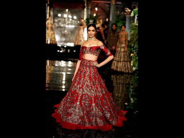 ದೀಪಿಕಾ ಝಲಕ್