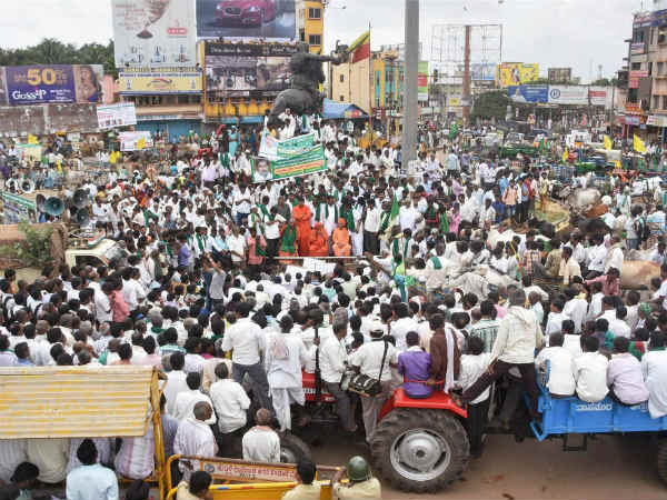 ರೈತರ ಹೋರಾಟಕ್ಕೆ ಬೆಲೆ ಎಲ್ಲಿ 