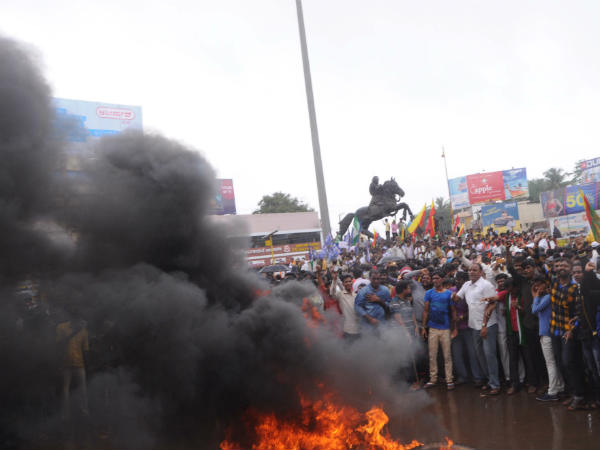ಪ್ರತಿಭಟನೆ ನಡೆಸಿದ್ದರು