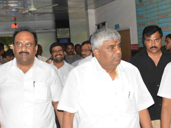 Senior officials responsible for daughter's suicide attempt : Mother of Vijaya