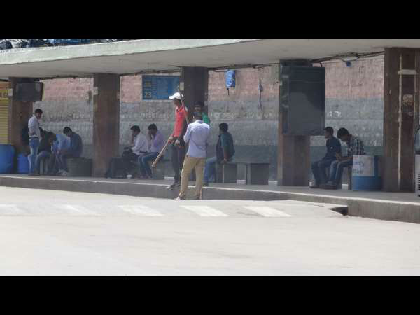 KSRTC BMTC Strike: Kempegowda bus station turns cricket stadium. 