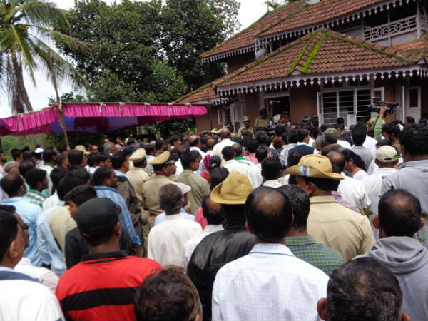 Rangasamudra mourning the death of MK Ganapati