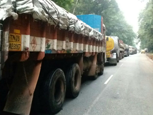 ಪರದಾಡಿದ ಪ್ರಯಾಣಿಕರು