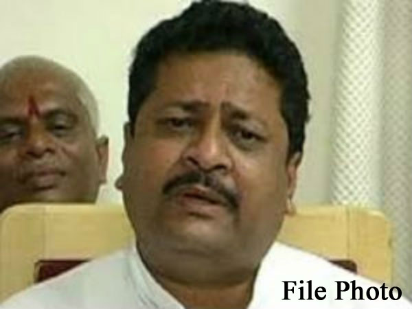 ಸಿದ್ದಾಂತದಿಂದ ದೂರವಾಗುತ್ತಿದೆ 