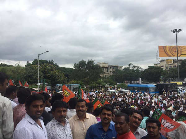 ತನಿಖೆಯನ್ನು ಎನ್‌ಐಗೆ ವಹಿಸಿ