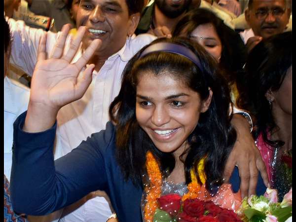 ಸಾಧಕಿ ಸಾಕ್ಷಿ