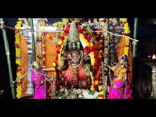 ವಿಶೇಷ ಅಲಂಕಾರ