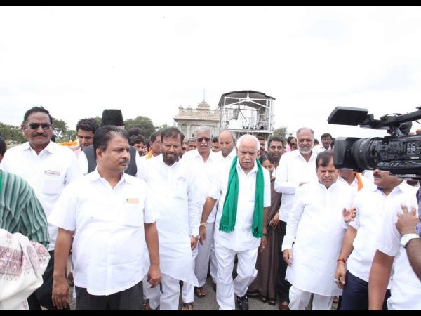 ಎಂದಿಗೂ ಬದ್ಧ