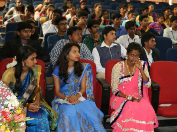 ಮಹಿಳಾ ಸಾಹಿತಿಗಳು